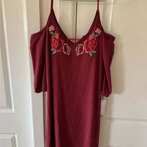 Lovepella tank t shirt burgundy with flowers. Size MP.